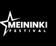 Meininki Festival valkoinen logo mustalla pohjalla